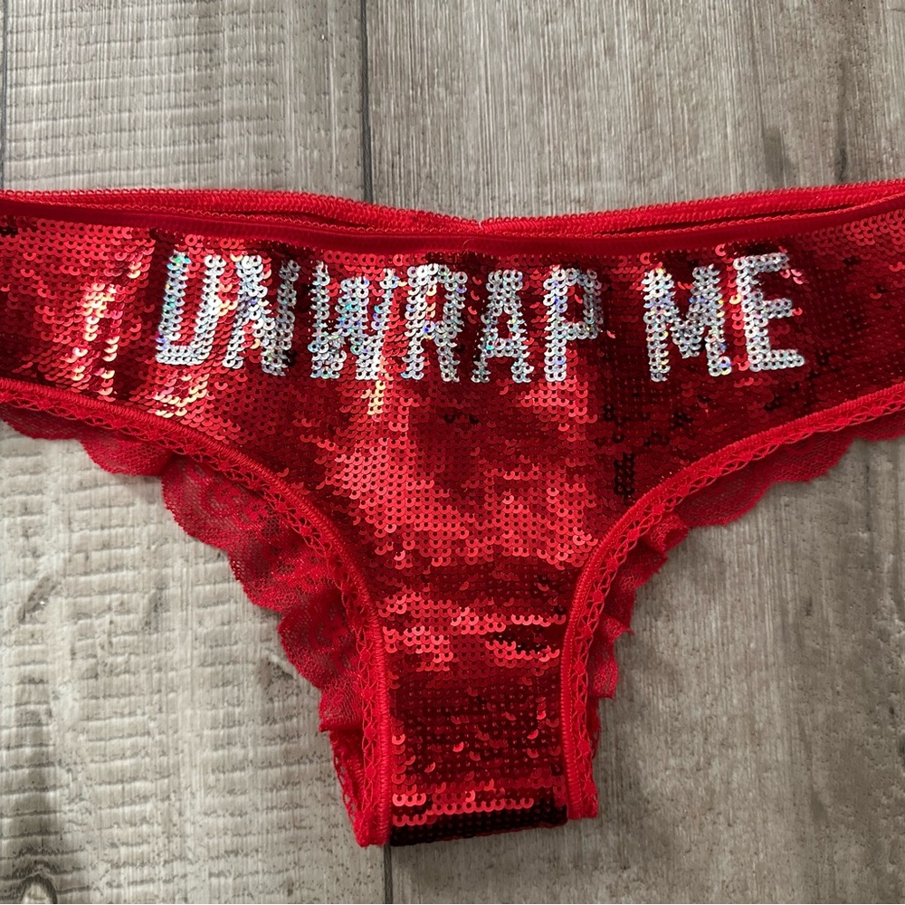 NWOT Victoria Secret Unwrap Me Red Sequin Panty Sz Small